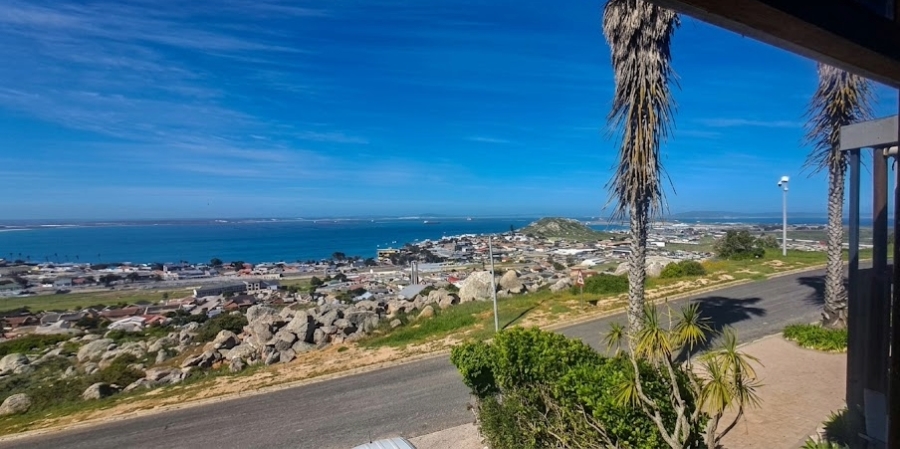 4 Bedroom Property for Sale in Saldanha Heights Western Cape